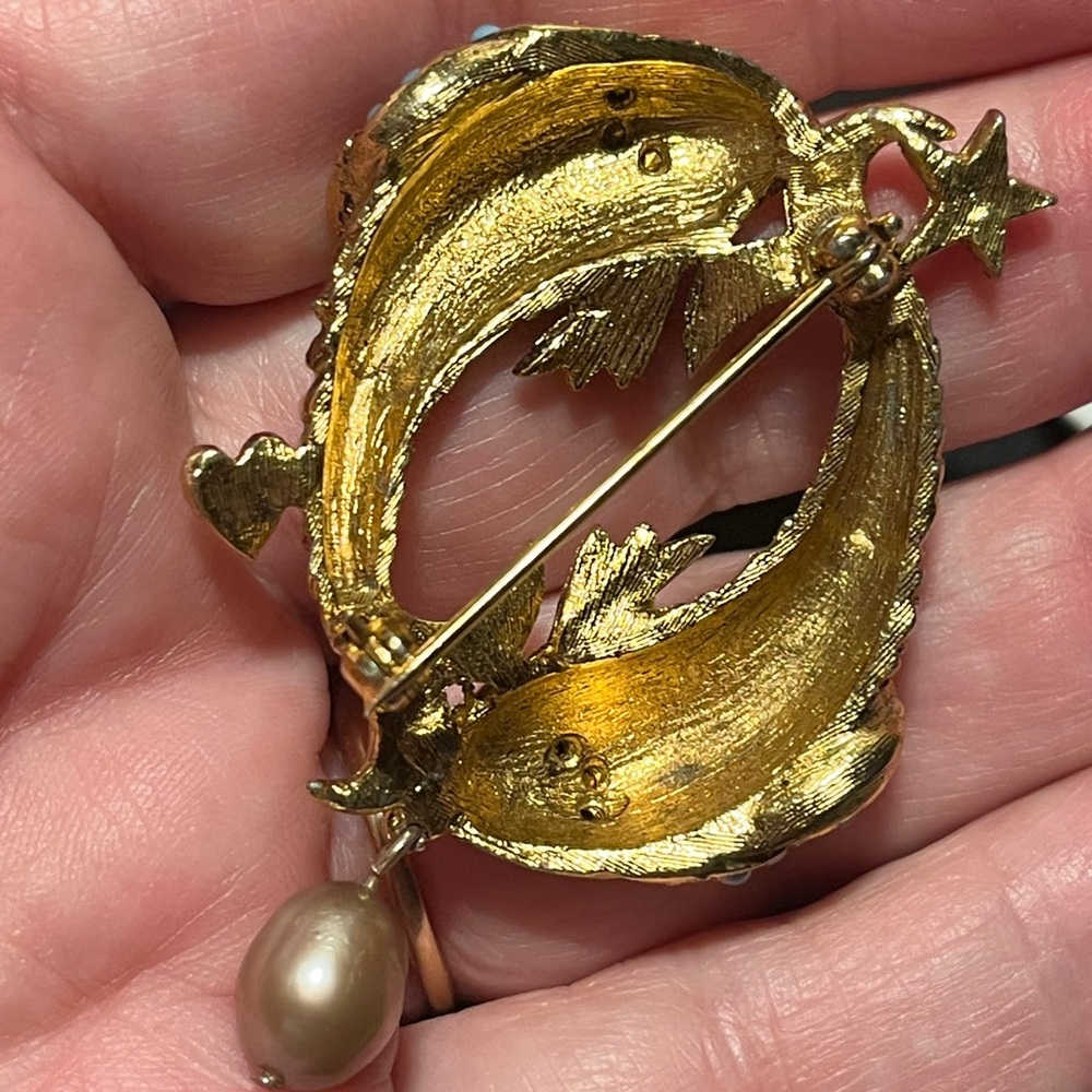 Vintage PISCES - Zodiac Brooch - gold tone with real pearl - Picture 4 of 8